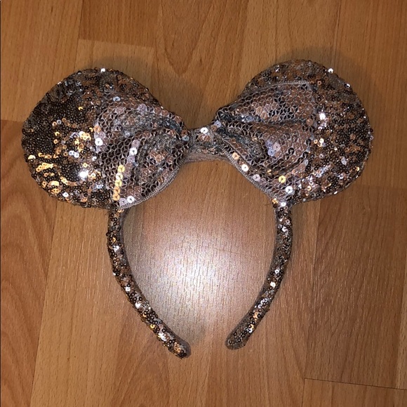 Disney Accessories - Disney Parks Silver Sequin Minnie Ears
